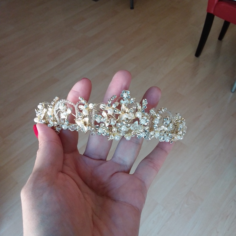 Tiara and Wedding necklace set